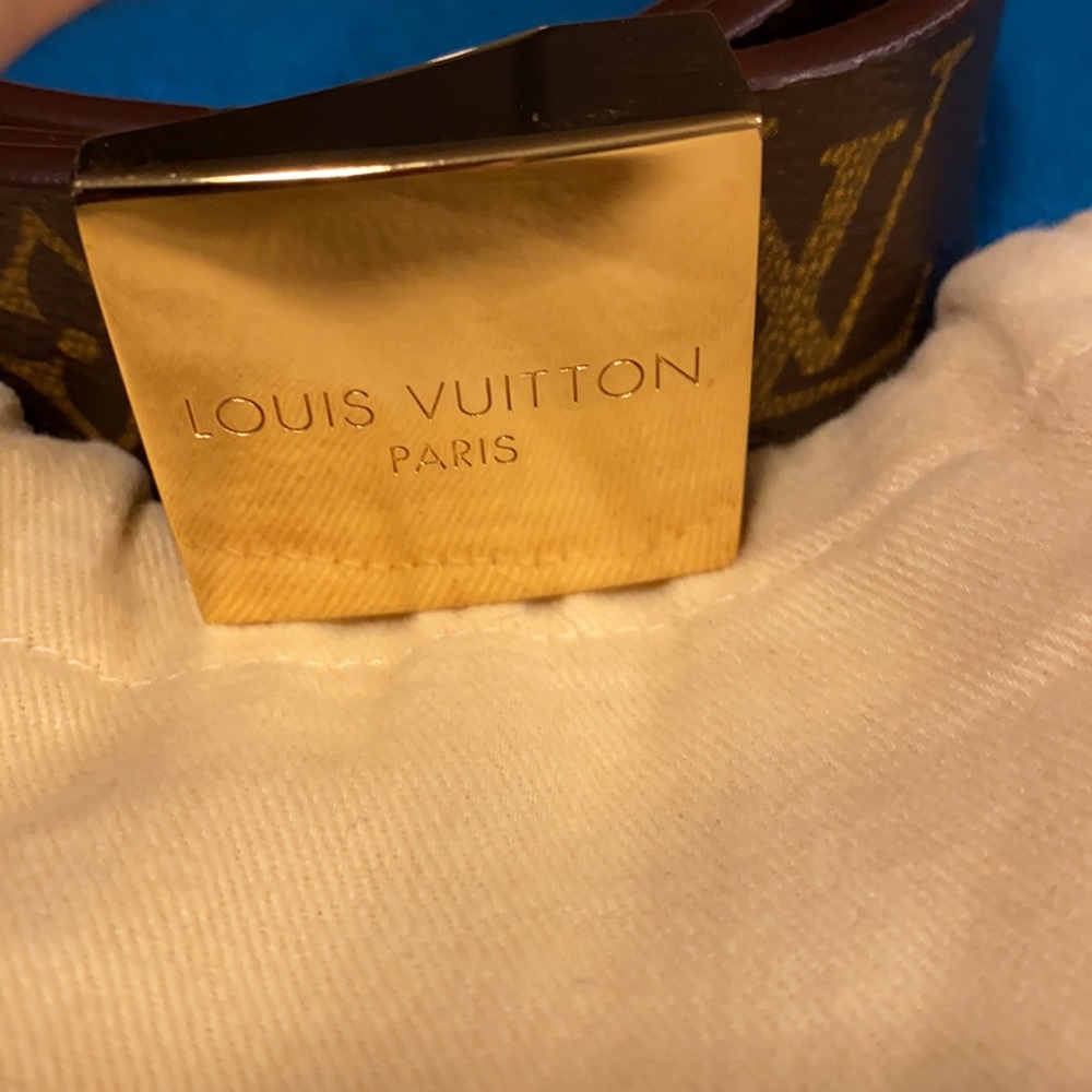 LOUIS VUITTON,MONOGRAM LEATHER BELT & GOLD BUCKLE